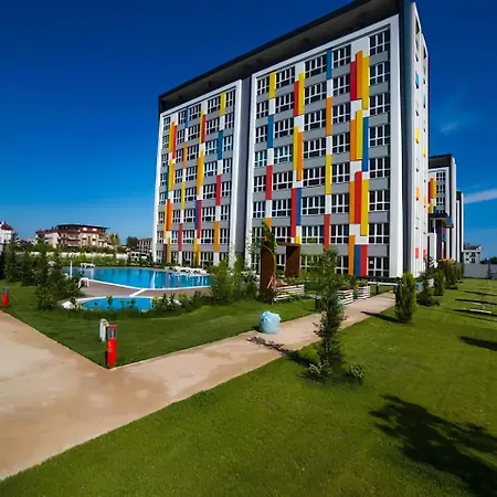 Sunshine Airport - Spa, Pool 88 דירה *