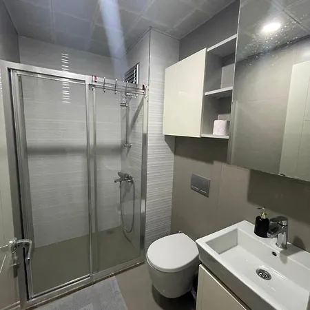 Sunshine Airport - Spa, Pool 88 Apartman Antalya