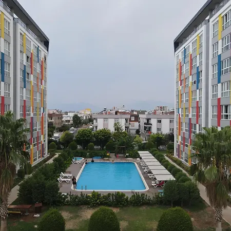 Sunshine Airport - Spa, Pool 88 Apartman