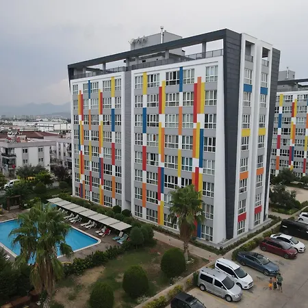 Sunshine Airport - Spa, Pool 88 Apartman Antalya