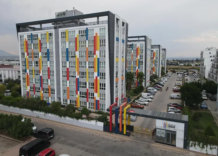 Sunshine Airport - Spa, Pool 88 Apartment *